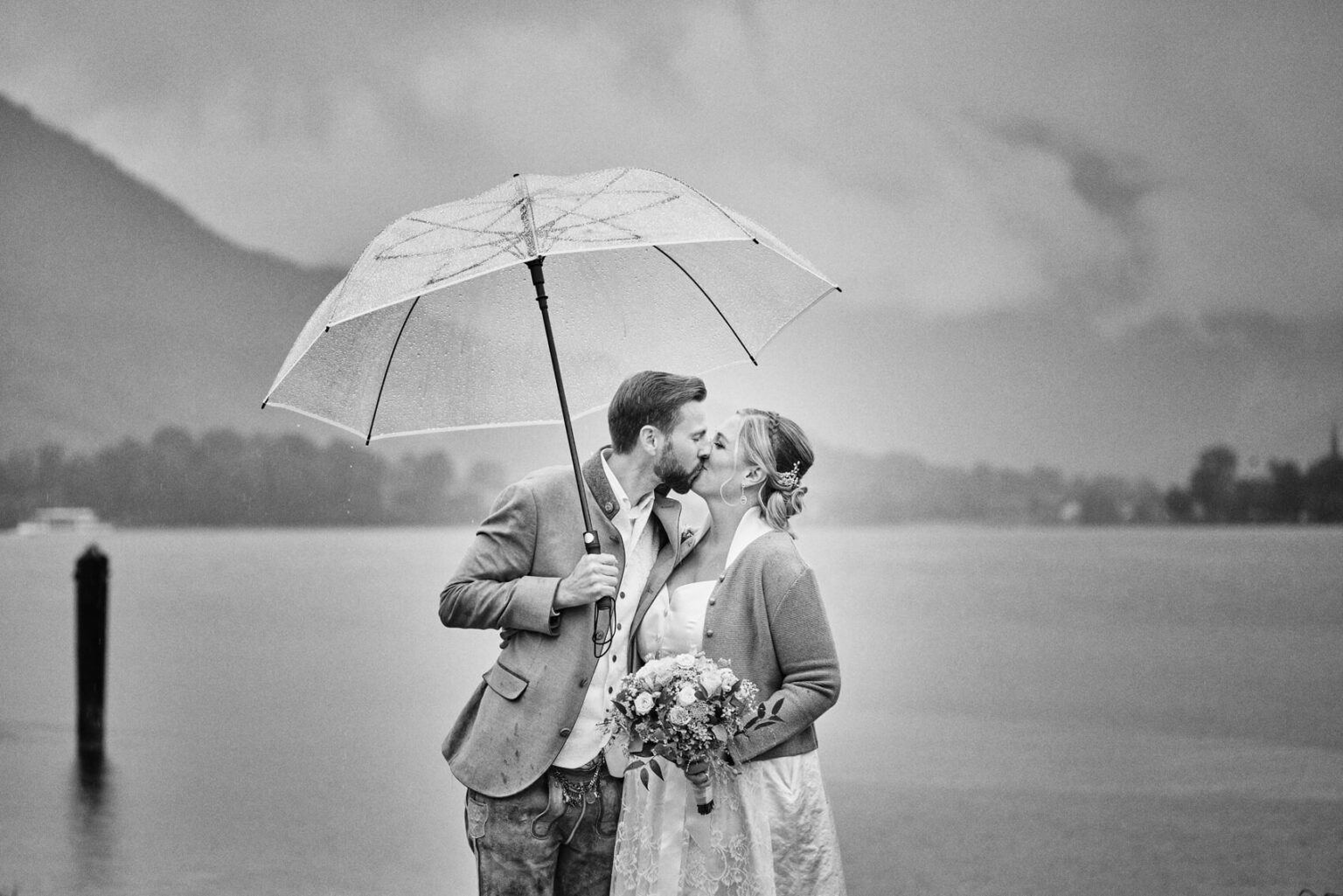 Hochzeit im Regen, Paarshooting am Tegernsee